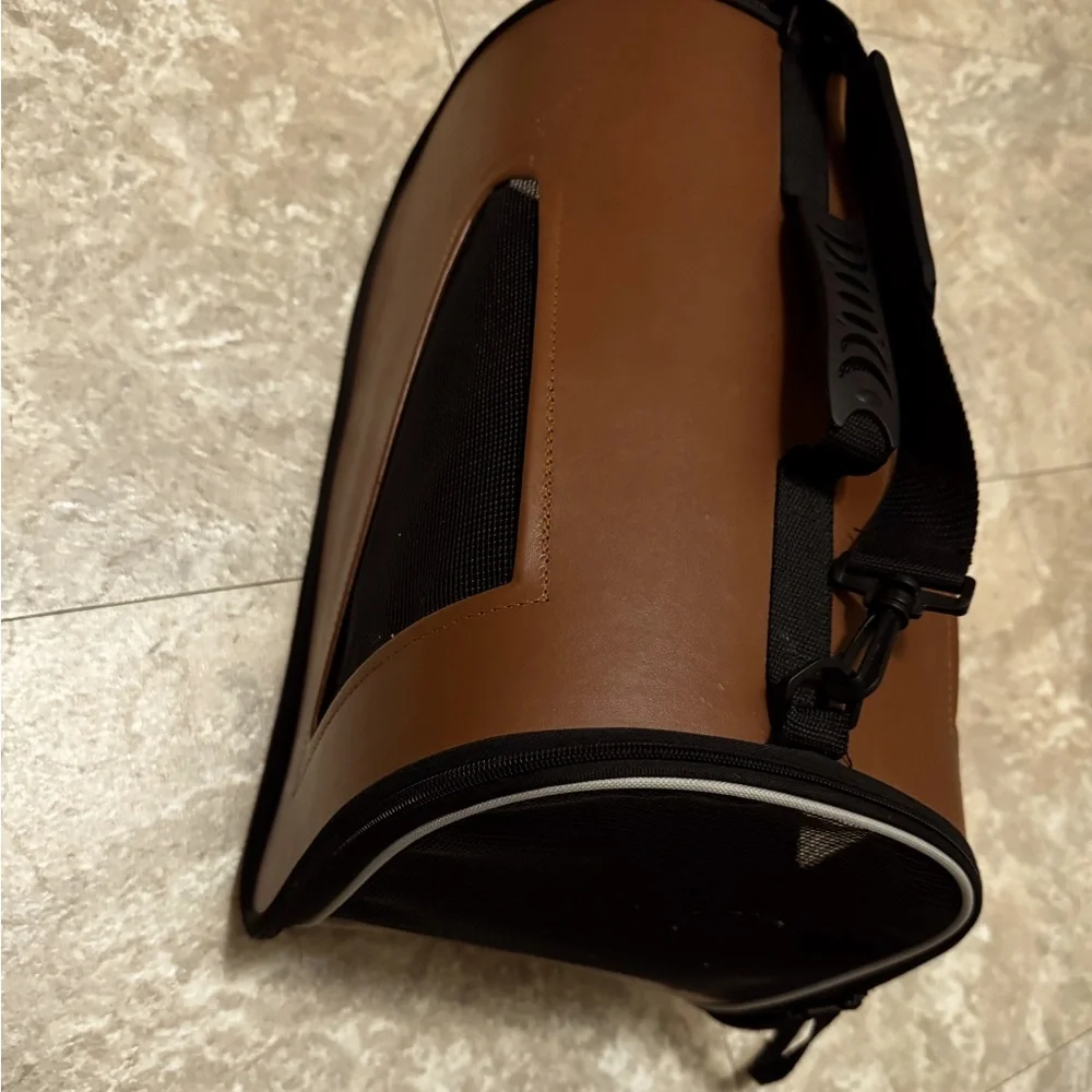 Cat Or Dog Leather Cary Bag